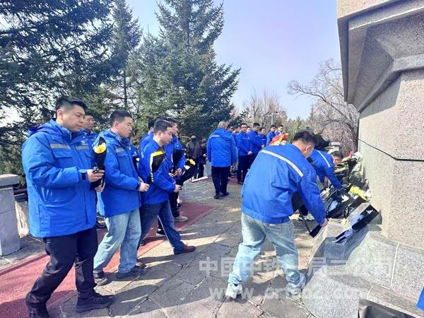 12482937191486906083 12482937191486906083